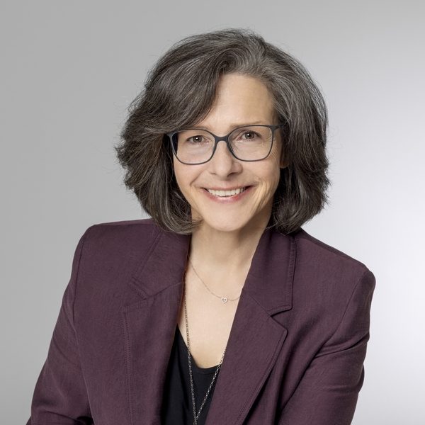 Q Karin Herzog R9 A9241